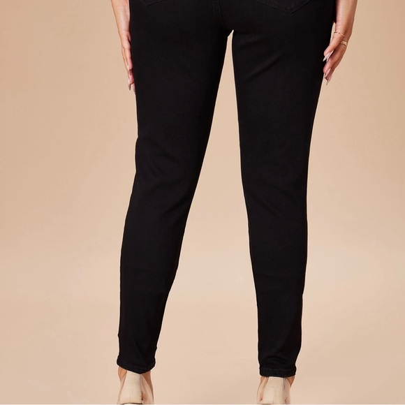 Black Wash Fashion Nova Skinny Jeans - Picture 3 of 6